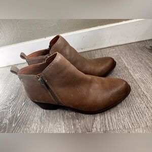 LUCKY BRAND
BASEL BOOTIE